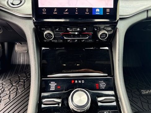 Used 2023 Jeep Grand Cherokee Overland w/ Luxury Tech Group IV image 22