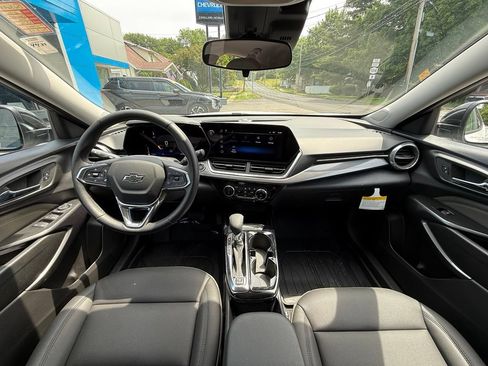Used 2026 Chevrolet Trax ACTIV w/ Driver Confidence Package FWD image 10