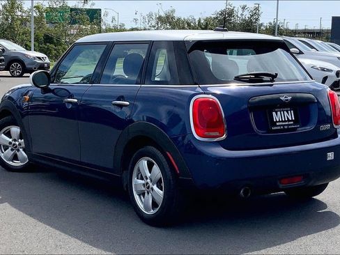 Used 2017 MINI Cooper 4-Door Hardtop FWD image 10