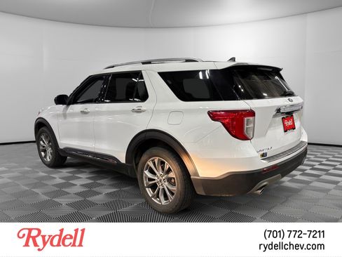 Used 2022 Ford Explorer Limited AWD/4WD image 2