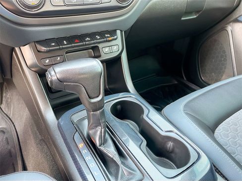 Used 2021 Chevrolet Colorado Z71 image 16