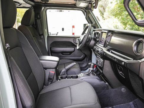 Used 2023 Jeep Wrangler Unlimited w/ 8.4" Radio Group AWD/4WD image 15