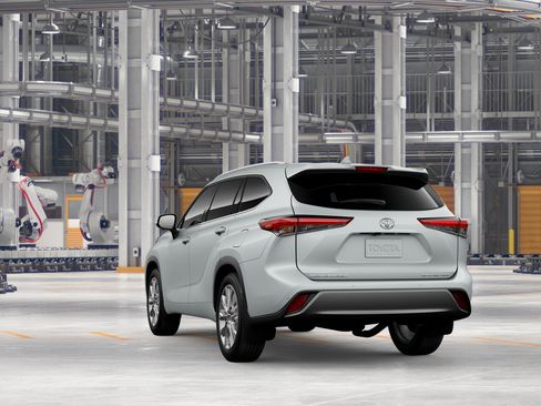 New 2026 Toyota Highlander Limited AWD/4WD image 7