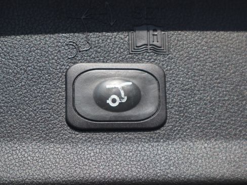 Used 2014 Ford Escape Titanium w/ Equipment Group 401A FWD image 29