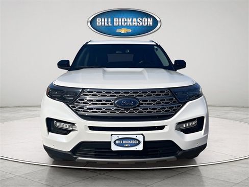 Used 2022 Ford Explorer Limited w/ Equipment Group 301A image 2