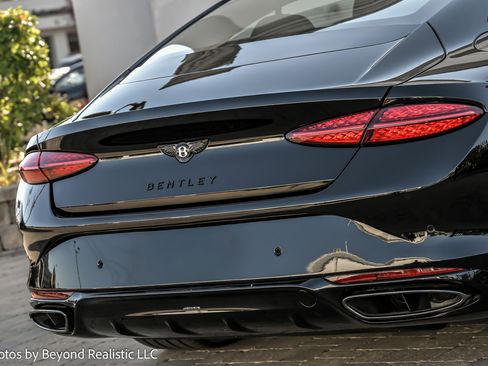 Used 2025 Bentley Continental GT image 7
