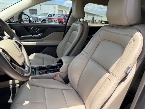 Used 2022 Lincoln Corsair FWD image 28