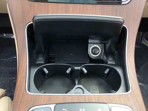 Used 2021 Mercedes-Benz GLC 300 4MATIC w/ Multimedia Package image 25