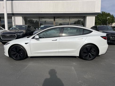 Used 2024 Tesla Model 3 Long Range AWD/4WD image 16