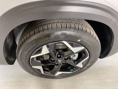 New 2026 Kia Seltos EX image 11