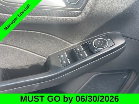 Used 2025 Ford Escape ST-Line Select AWD/4WD image 13