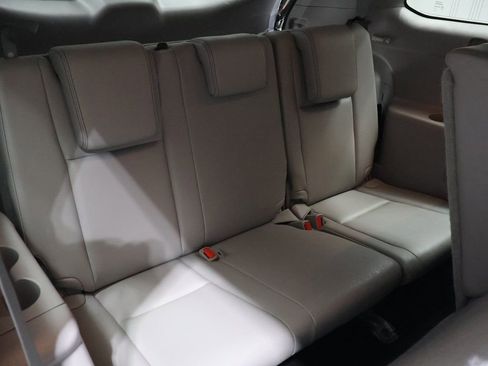 Used 2018 Toyota Highlander XLE image 22