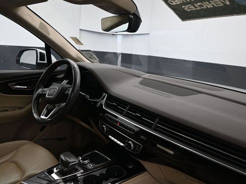 Used 2018 Audi Q7 3.0T Prestige w/ Prestige Package image 12