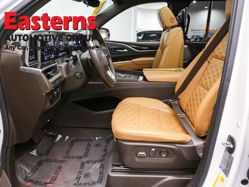 Used 2022 Cadillac Escalade ESV Sport w/ Touring Package image 14