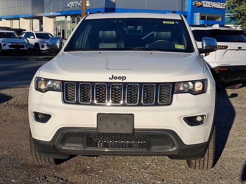Used 2019 Jeep Grand Cherokee Limited AWD/4WD image 2