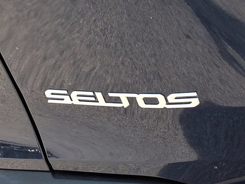 Used 2024 Kia Seltos EX AWD/4WD image 32