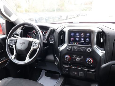 Used 2021 Chevrolet Silverado 1500 LT Trail Boss w/ Convenience Package II image 30