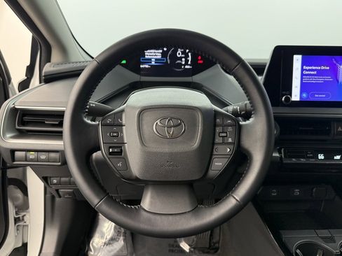 Used 2024 Toyota Prius LE image 17
