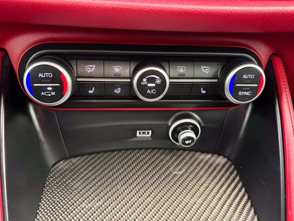 Used 2018 Alfa Romeo Stelvio Quadrifoglio w/ Driver Assist Dynamic Package AWD/4WD image 41