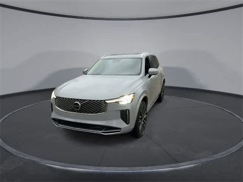 Used 2025 Volvo XC90 B6 Plus w/ Protection Package Premier image 4