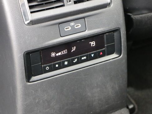 Used 2024 MAZDA CX-90 Plug-In Hybrid w/ Preferred AWD/4WD image 32