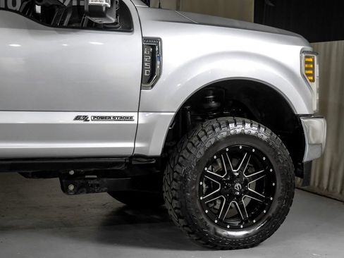 Used 2019 Ford F250 Lariat AWD/4WD image 11