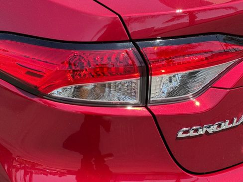 Certified 2025 Toyota Corolla LE FWD image 34