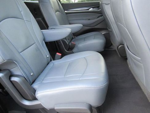 Used 2020 Buick Enclave Essence w/ Sound and Sites Package image 30