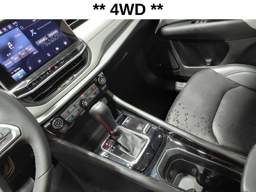 Used 2025 Jeep Compass Limited w/ Sun & Sound Group AWD/4WD image 4