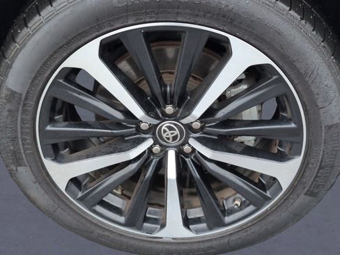 Used 2021 Toyota Highlander XSE image 37