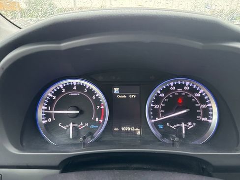 Used 2019 Toyota Highlander XLE AWD/4WD image 31