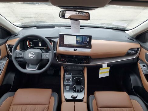 New 2026 Nissan Rogue Platinum image 25