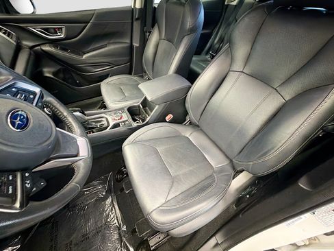 Used 2022 Subaru Forester Touring AWD/4WD image 11