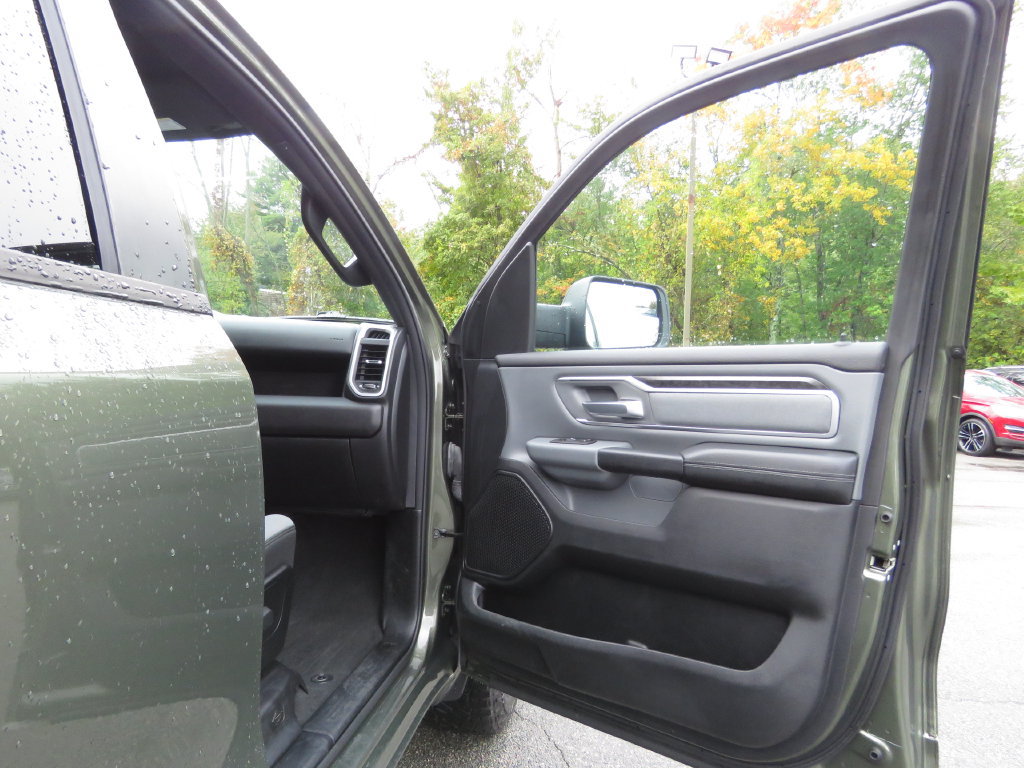 Used 2021 RAM 1500 Big Horn AWD/4WD image 12