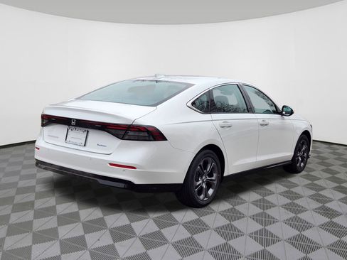 New 2025 Honda Accord EX-L image 4