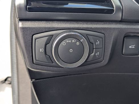 Used 2016 Ford Fusion SE AWD/4WD image 22