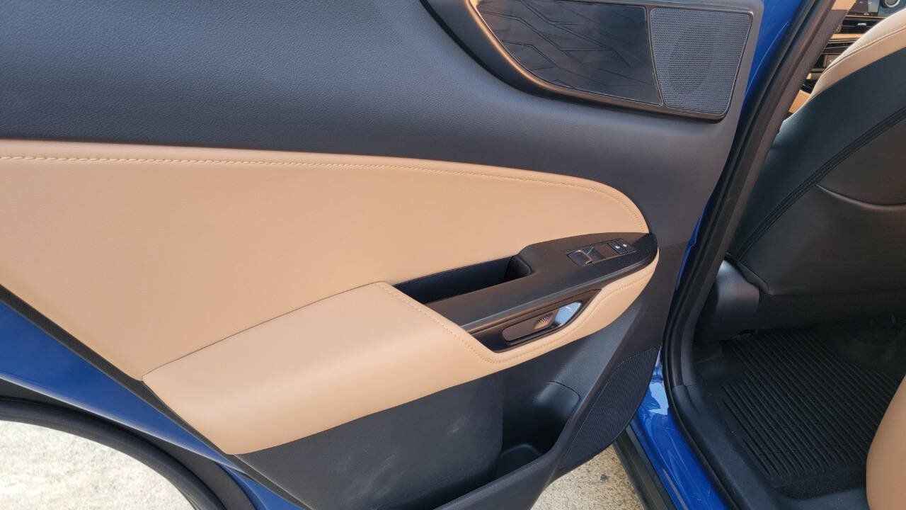 Used 2025 Lexus NX 250 FWD w/ Accessory Package (2T) image 26