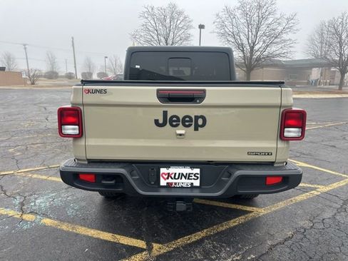Certified 2020 Jeep Gladiator Sport w/ Quick Order Package 24S image 12