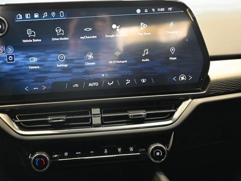 New 2026 Chevrolet Equinox EV LT image 14