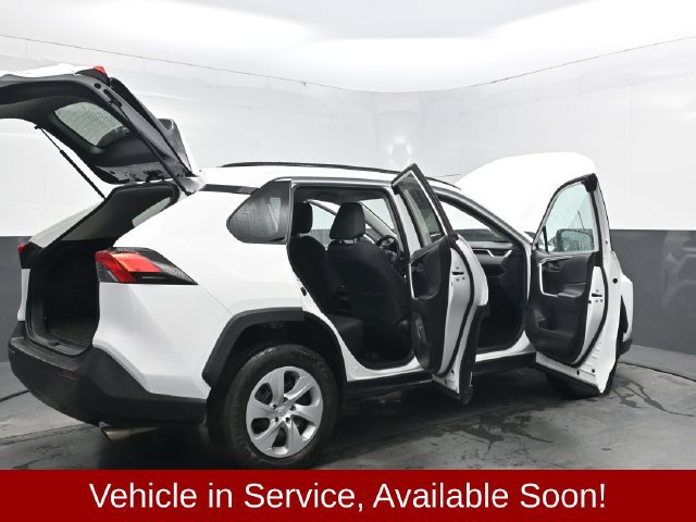 Used 2021 Toyota RAV4 LE AWD/4WD image 47