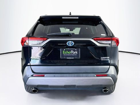 Used 2021 Toyota RAV4 Limited AWD/4WD image 7