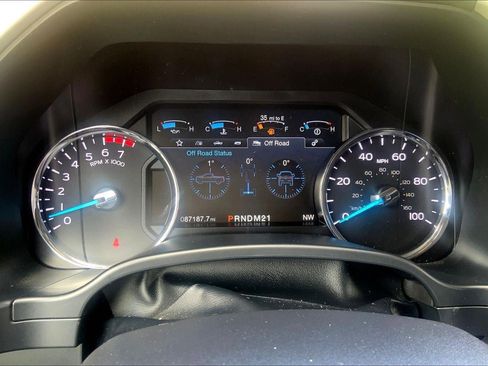 Used 2018 Ford F250 Lariat w/ Lariat Value Package image 21