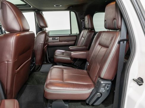 Used 2016 Ford Expedition EL Platinum image 32