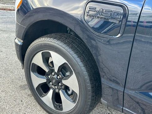 Used 2022 Ford F150 Lightning Platinum image 8