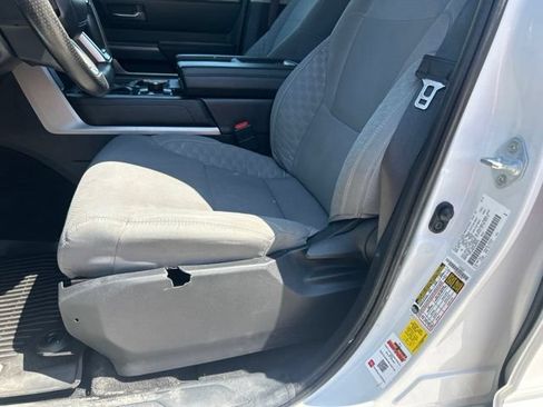 Used 2022 Toyota Tundra SR5 AWD/4WD image 10