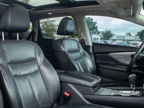 Used 2017 Nissan Murano Platinum w/ Platinum Technology Package FWD image 15