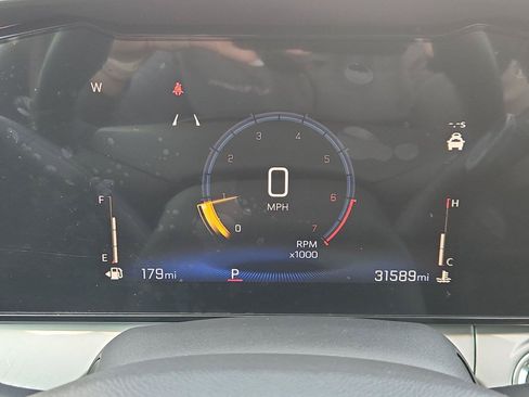 Used 2024 Chevrolet Trax LT w/ Driver Confidence Package FWD image 12