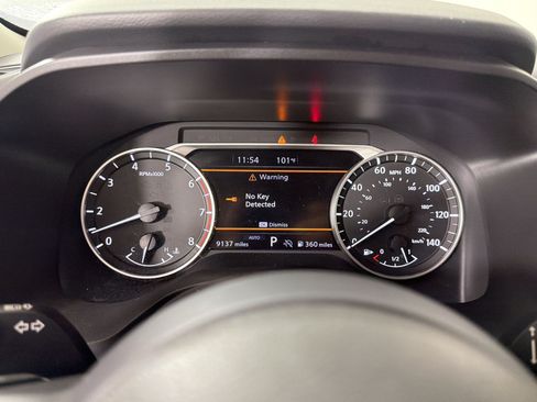 Used 2024 Nissan Rogue SV AWD/4WD image 23