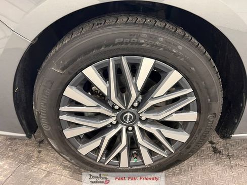 Used 2025 Nissan Altima 2.5 SV FWD image 22