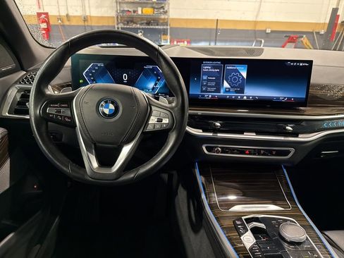 Used 2025 BMW X5 xDrive50e image 14
